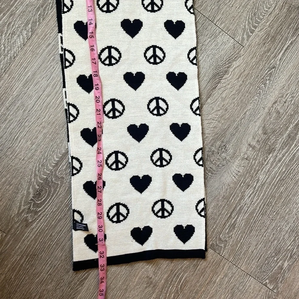 Moschino Peace sign heart Love Scarf wool blend black and white
